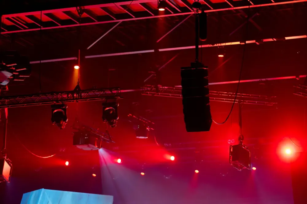 Location et prestation audiovisuelle à Rédené